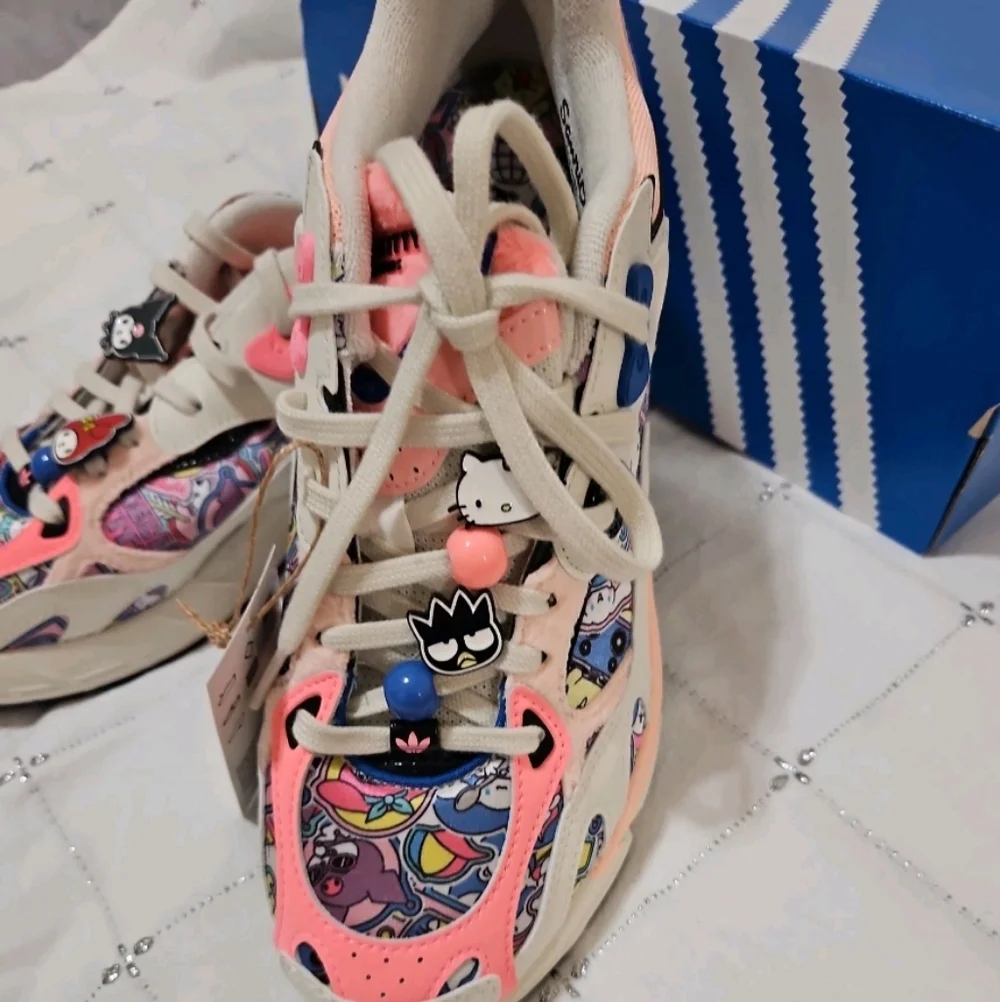 NIB LE Rare Sanrio Adidas Astir Women's Multicolor Sneakers Sz 7.5 - Picture 3 of 8